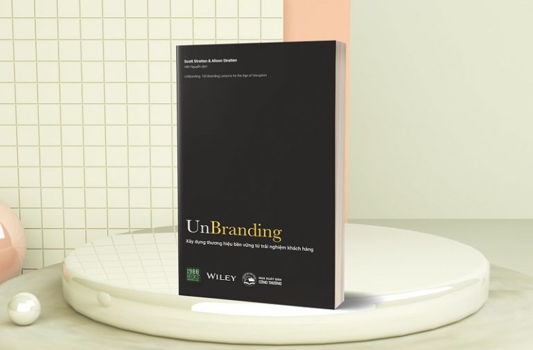 Review sách Unbranding - Xây Dựng Thương Hiệu Bền Vững Từ Trải Nghiệm Khách Hàng