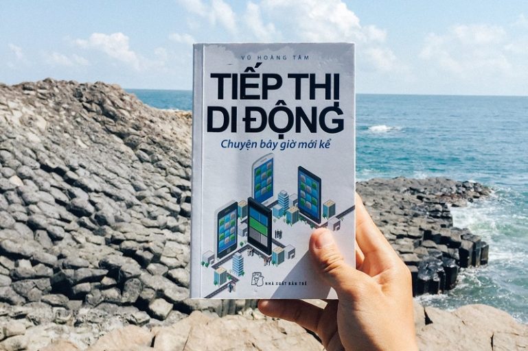 Review sách Tiếp Thị Di Động - Chuyện Bây Giờ Mới Kể