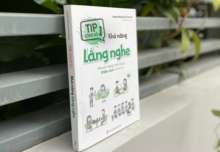 Review sách Tip Công Sở 1 - Khả Năng Lắng Nghe